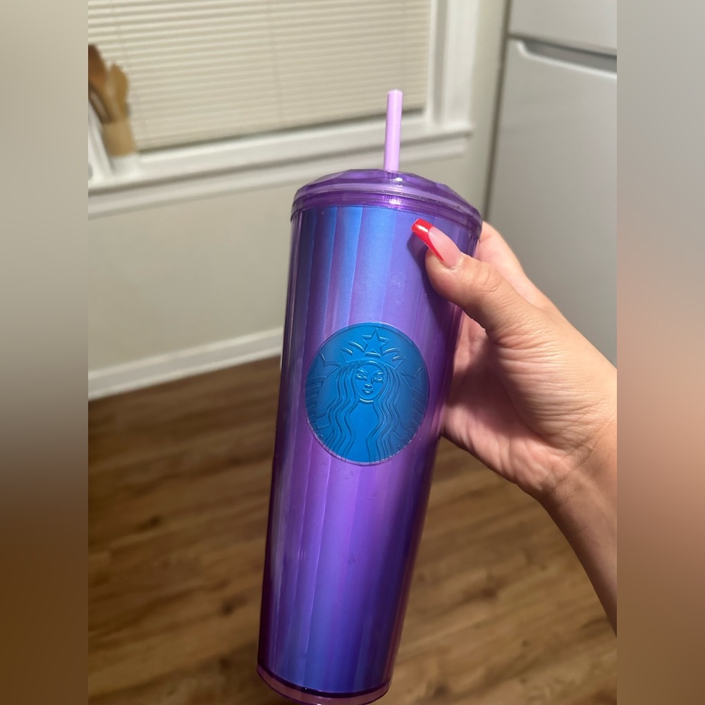 Starbucks purple cold cup